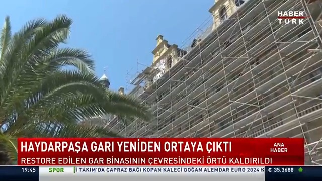 Haydarpaşa Garı yeniden ortaya çıktı... Restore edilen gar binasının çevresindeki örtü kaldırıldı.