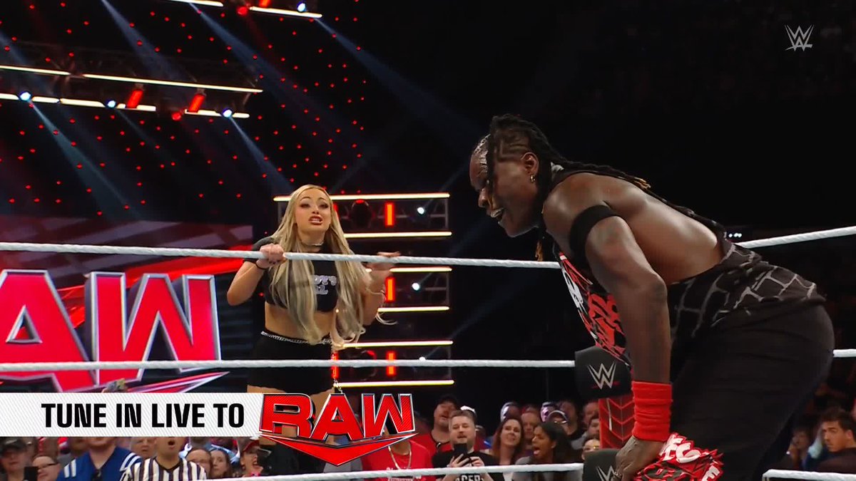 WE HAVE NEW TAG TEAM CHAMPIONS!!! #WWERaw