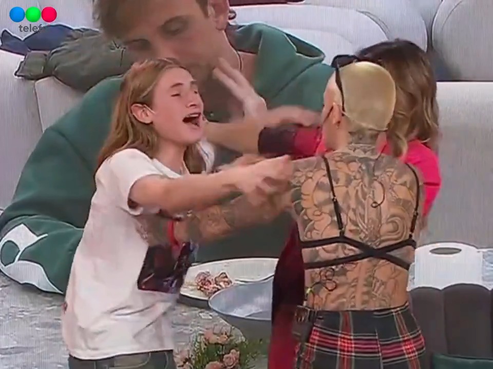 "Valentino": Por su encuentro con Furia en #CortaPorLozano