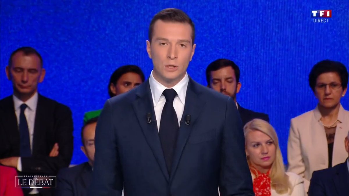 L'alliance que je conduis avec Eric Ciotti est la seule qui peut l'emporter face au péril de l'extrême gauche et de Mélenchon Premier ministre. Je mettrai au cœur de mon action votre pouvoir d'achat, votre sécurité et la maîtrise de l'immigration. #LeDébatTF1