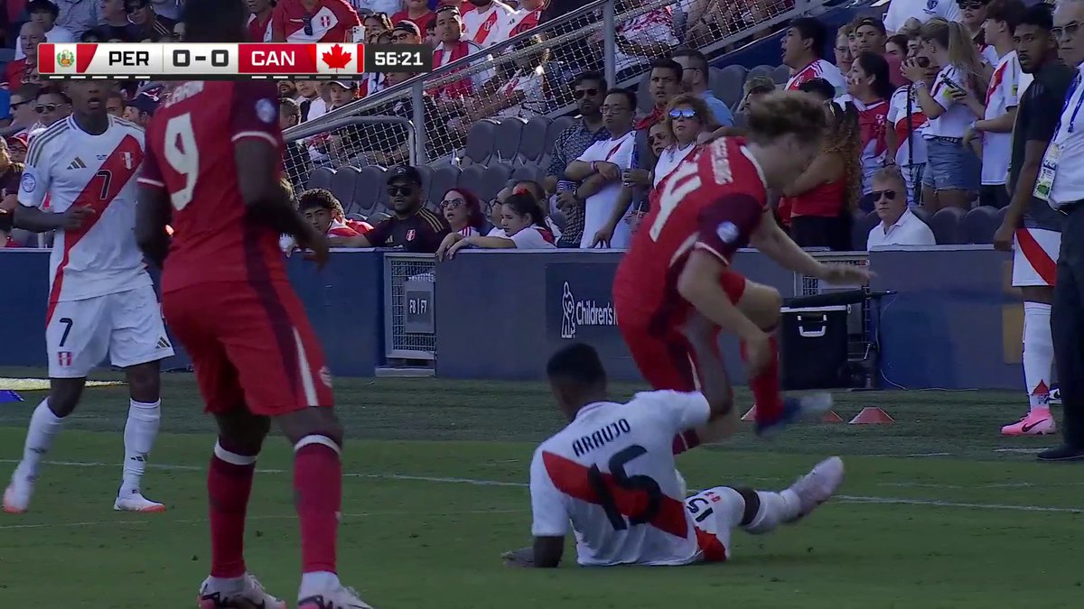 RED CARD 🟥 Peru's Miguel Araujo is given a red card for this challenge after review ⬇️