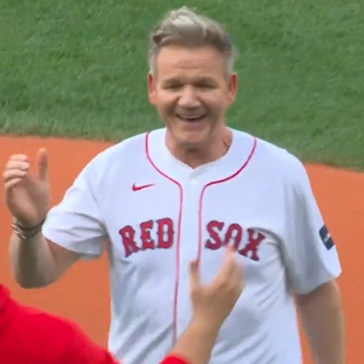 Chef Gordon Ramsay served up a strike from the mound at the Red Sox game! 👨‍🍳