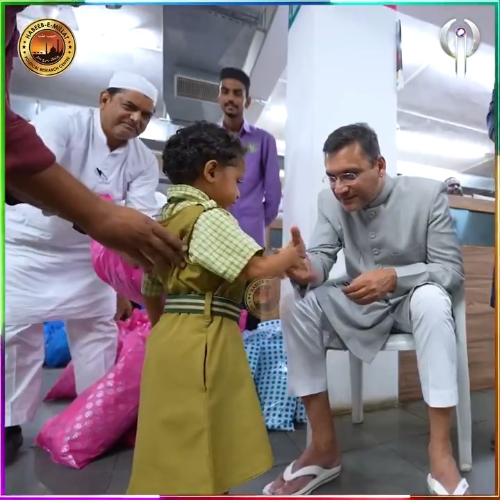 Yateemo'on Ka Khidmatguzar Akbaruddin Owaisi