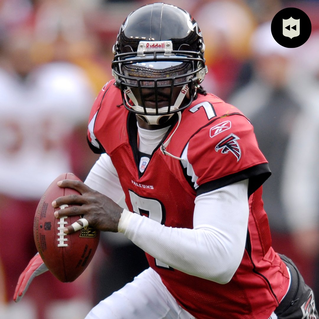 .Michael Vick turns 44 today 🎂 Imagine him in today’s NFL…