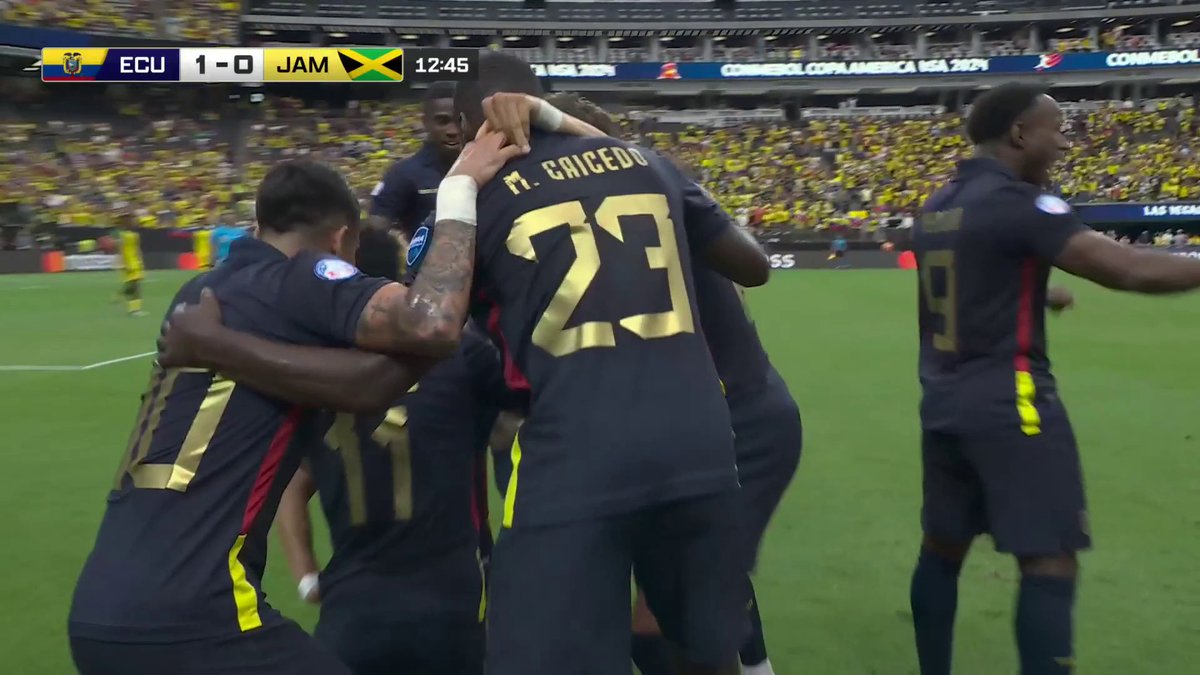 OH MY GOODNESS 😱 A GOAL FOR ECUADOR FROM AN IMPOSSIBLE ANGLE 📐🤯