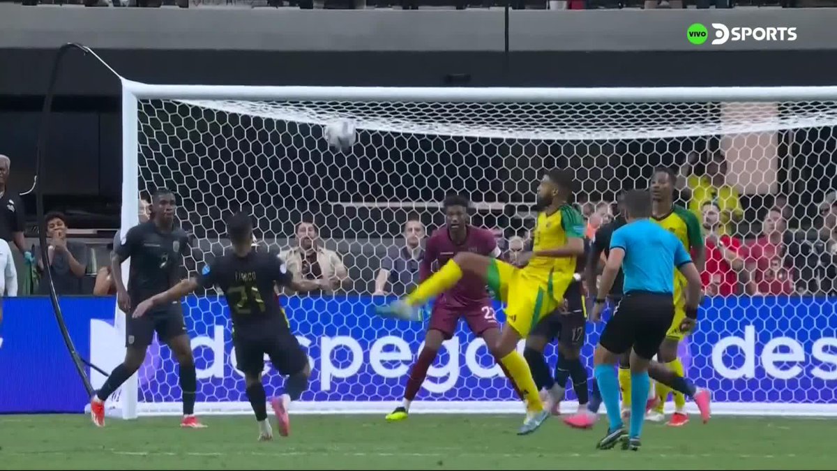 ¿Y acá cómo la vieron? ¿Era penal de Alan Franco? Esta Ecuador del segundo tiempo no se parece nada a la del primero. Si no reacciona, va a sufrir con Jamaica.