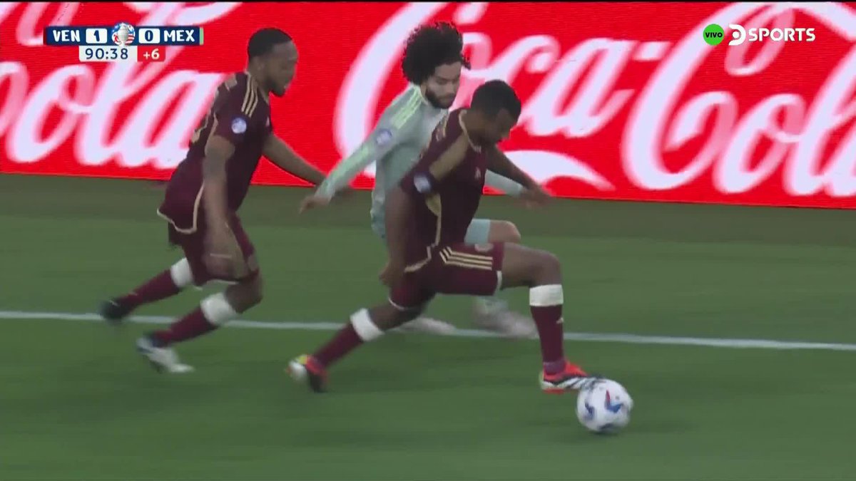 "Venezuela" Porque le rompió bien el ojete a México por 1-0 y se clasificó a los cuartos de final de la Copa América. Erraron un penal en el final y, como siempre, le entregaron el orto a un equipo de la Conmebol, alta putita México.
