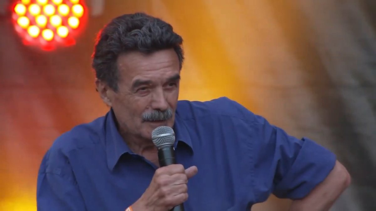 « La catastrophe est venue par des mots dans des médias. Elle est venue par des médias possédés par des milliardaires qui, au nom de leurs intérêts, ont fait tomber leur idéologie. Ça s’appelle la bollorisation des médias. » Edwy Plenel, journaliste 👉