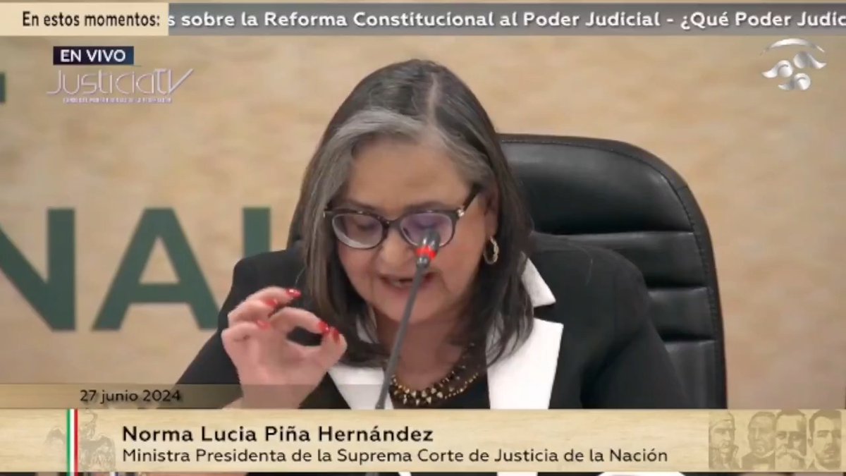 "Nos encontramos en un momento crucial de la historia... compartimos el objetivo de mejorar la justicia en México. El #PJF convocó a la construcción colaborativa de una agenda de Seguridad y Justicia... construir una visión de justicia desde la perspectiva de las víctimas. Cualquier reforma al #PJF debe responder a sus necesidades... seamos críticos de la justicia en México... Resolvamos nuestras diferencias en el ancho camino del entendimiento... ": Ministra Norma Lucía Piña Hernández, Presidenta de Suprema Corte y del @CJF_Mx 🔴 #ReformaAlPoderJudicial |