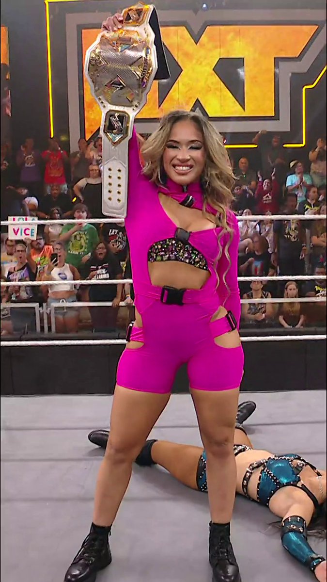 .roxanne learned that Valerie Loureda ain't one to mess with 😮💨 #WWENXT