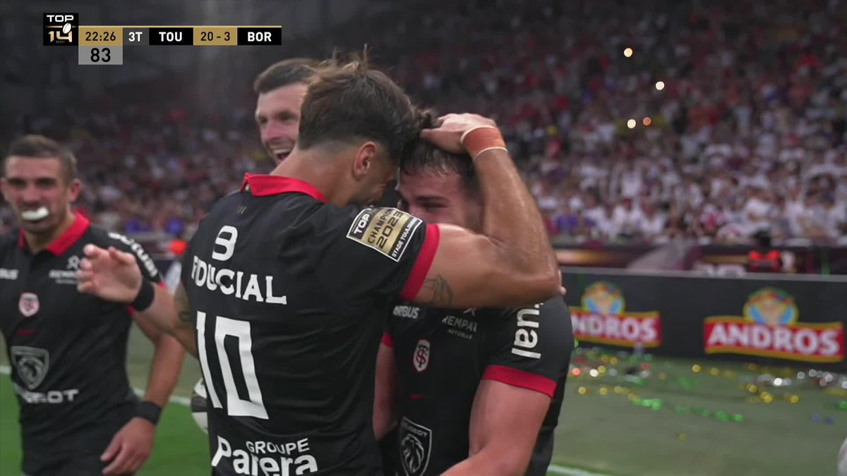Antoine Dupont does it AGAIN. Enjoy it, the most talented player to ever live. #TOP14 #STUBB
