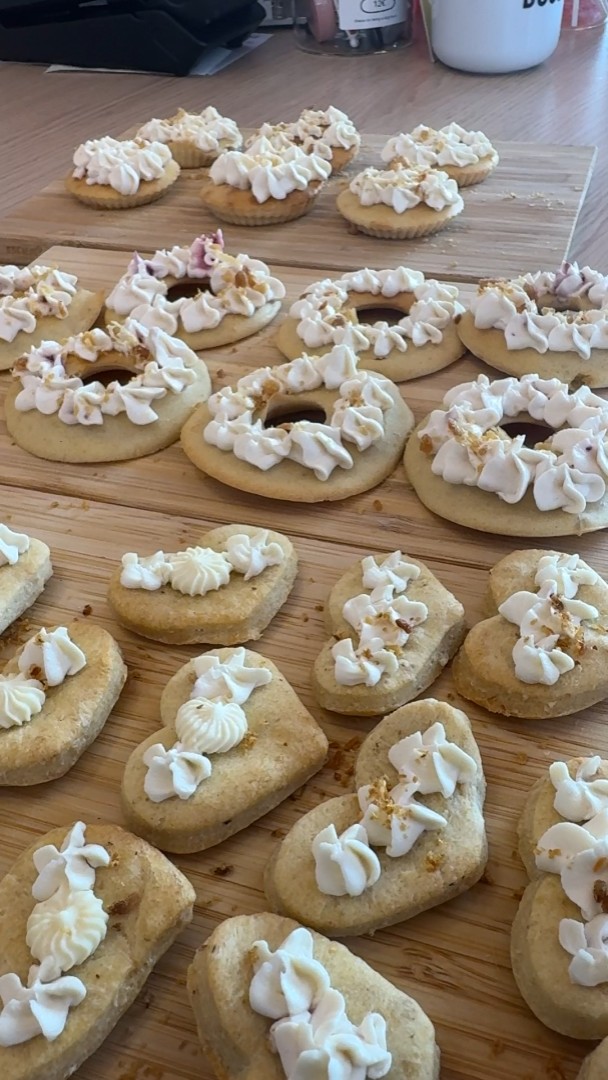 🐶🧁 On a testé la première boulangerie pour chiens qui vient d’ouvrir à Paris