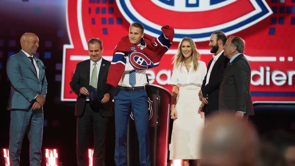Départ canon pour le Tricolore au #RepêchageLNH 🙌 Strong start for the Habs at the #NHLDraft #GoHabsGo