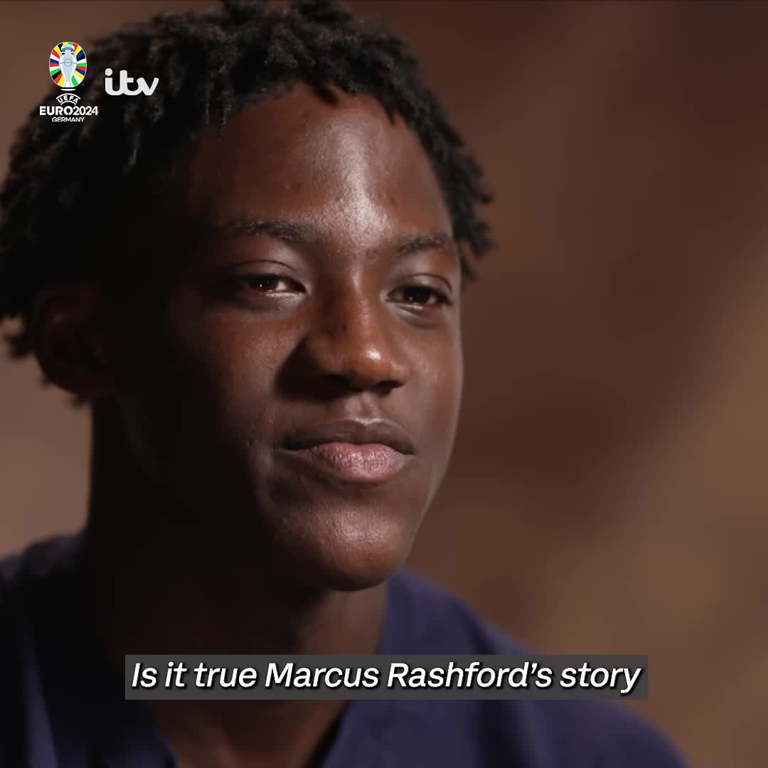 🔴 "I used to watch his U-18 clips when I was younger!" 🗣️ Kobbie Mainoo on the Man Utd player he used as inspiration in his time in the academy... Gabriel Clarke | #Euro2024