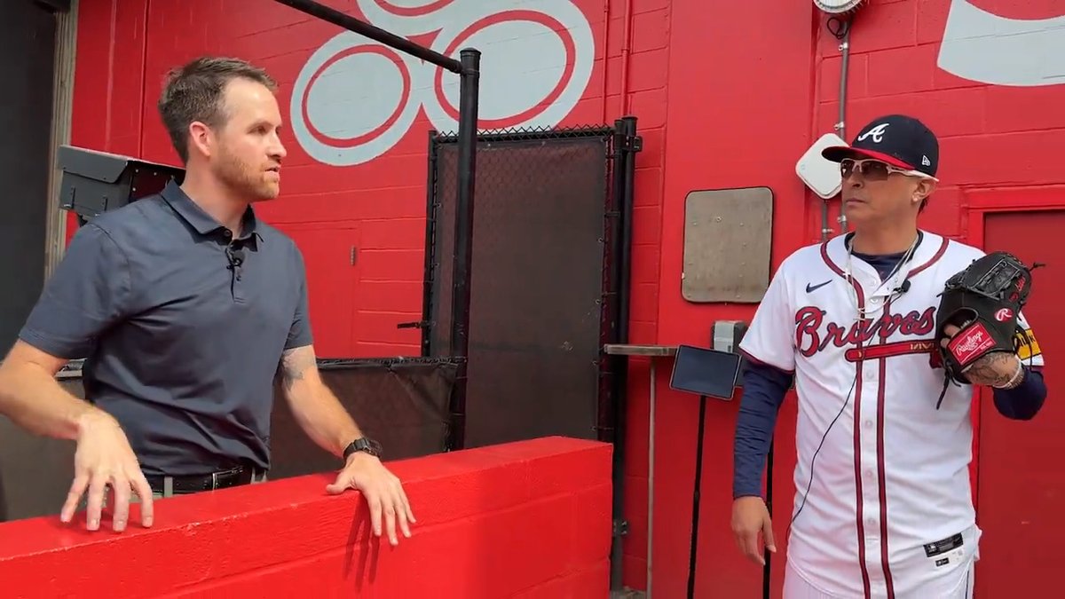 What exactly happens after the bullpen phone rings? 📞 Jesse Chavez and Collin McHugh demonstrate how Atlanta Braves relievers get game-ready. #ATLBullpenWeek