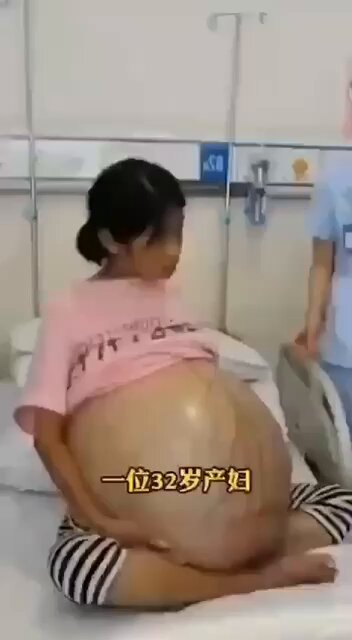一胎九子，世上罕见，无论在那个国家都应该受到表彰。点个赞，祝福一下吧！