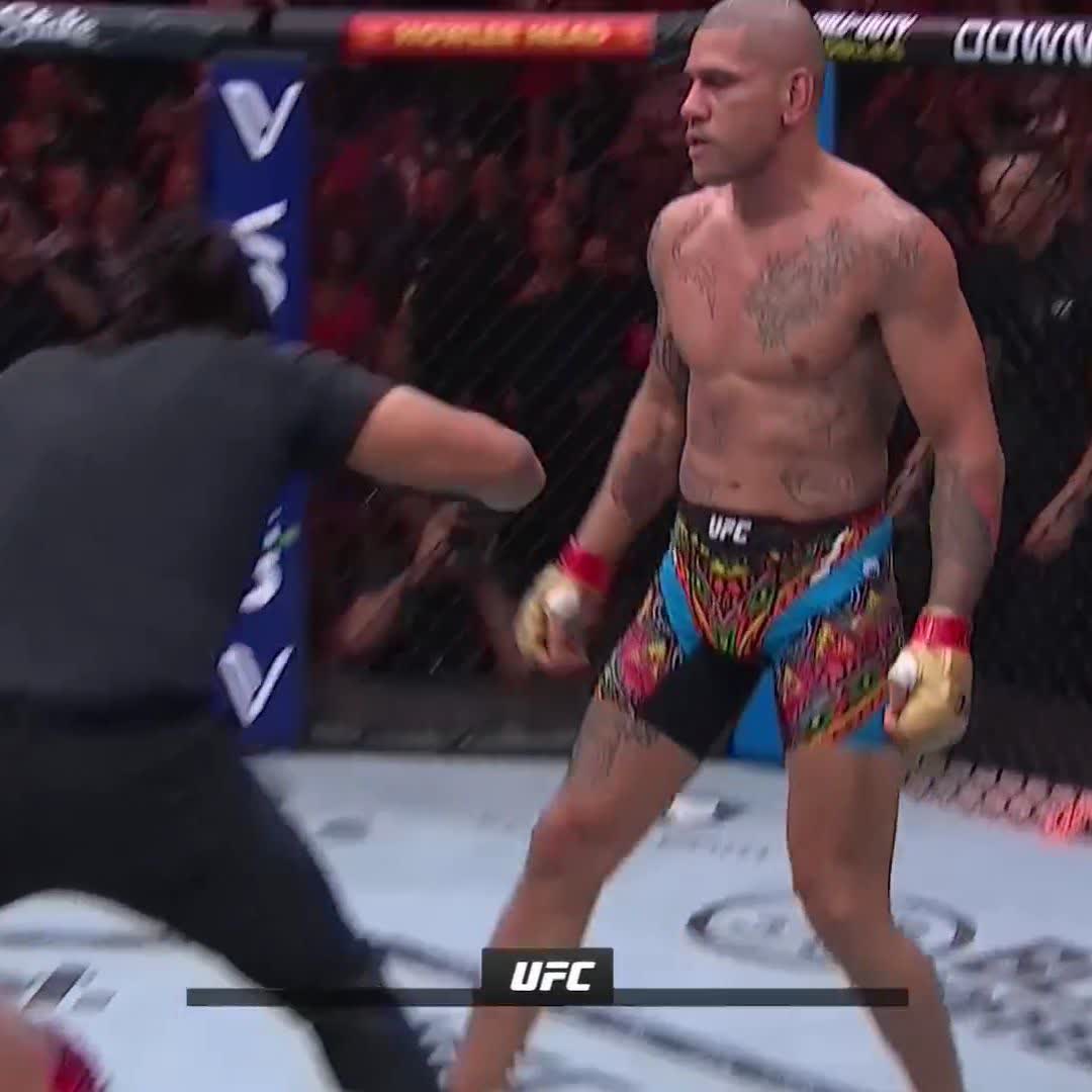 AND STILL ON TOP OF THE MMA WORLD! 🗿 🇧🇷🏆 Alex "Poatan" Pereira MIGHT BE UNLIKE ANYTHING WE'VE EVER SEEN! #UFC303