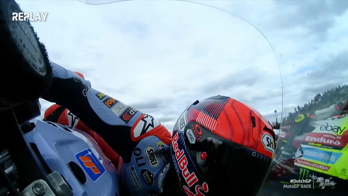In the meantime Marc Márquez has dropped to 4th behind Fabio Di Giannantonio 😱⚠️ #DutchGP 🇳🇱