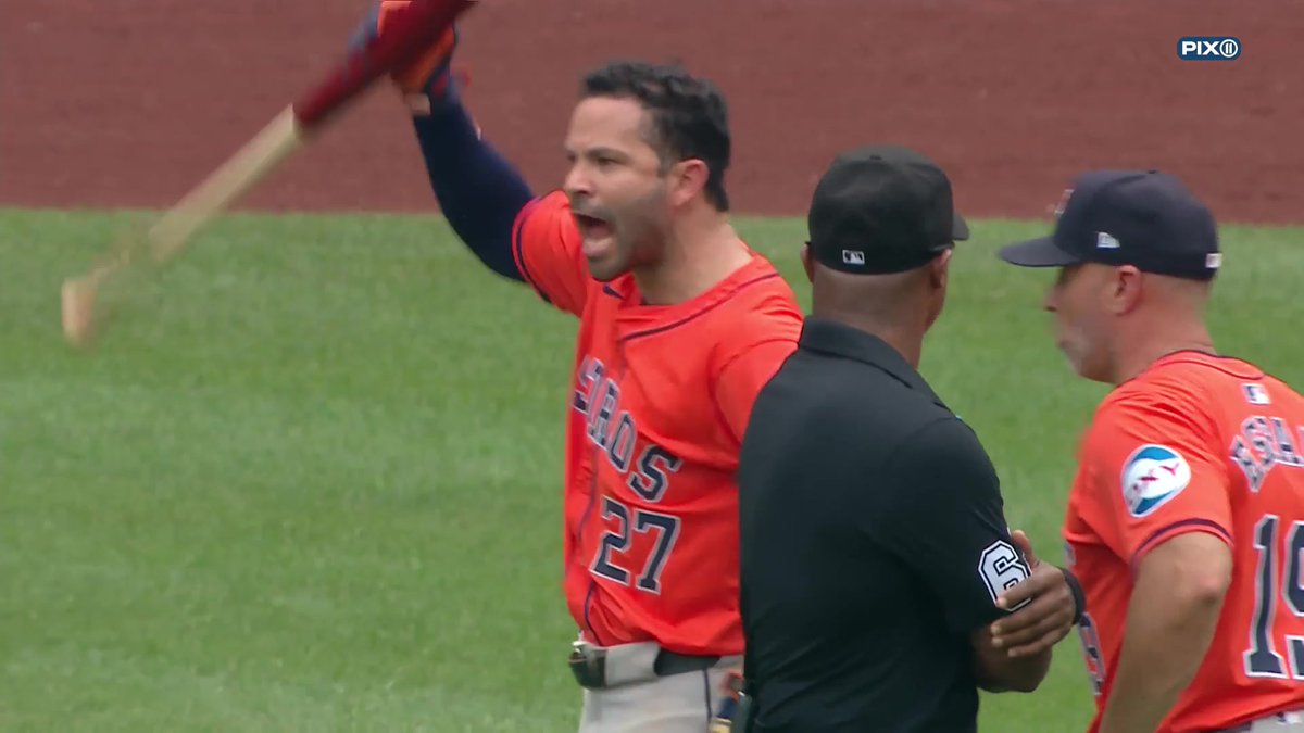 Jose Altuve has been ejected from the ballgame (via SNY)