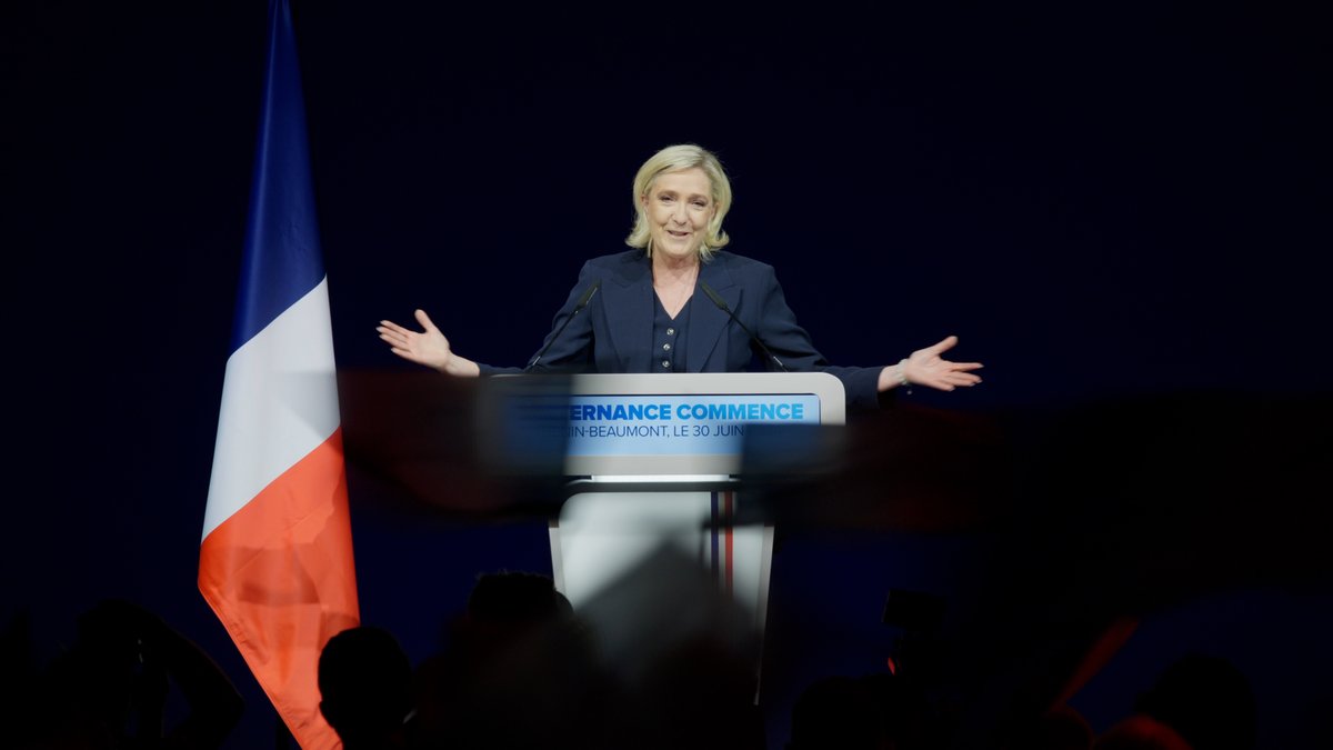 Dimanche, en votant pour nos candidats, vous ferez en sorte que le pays retrouve dans l'unité et la fraternité, l'énergie pour ne faire plus qu'un. Mes chers compatriotes, ce 30 juin 2024, dans le pays renaît l'espérance. Le 7 juillet, mobilisez-vous pour que le peuple gagne !