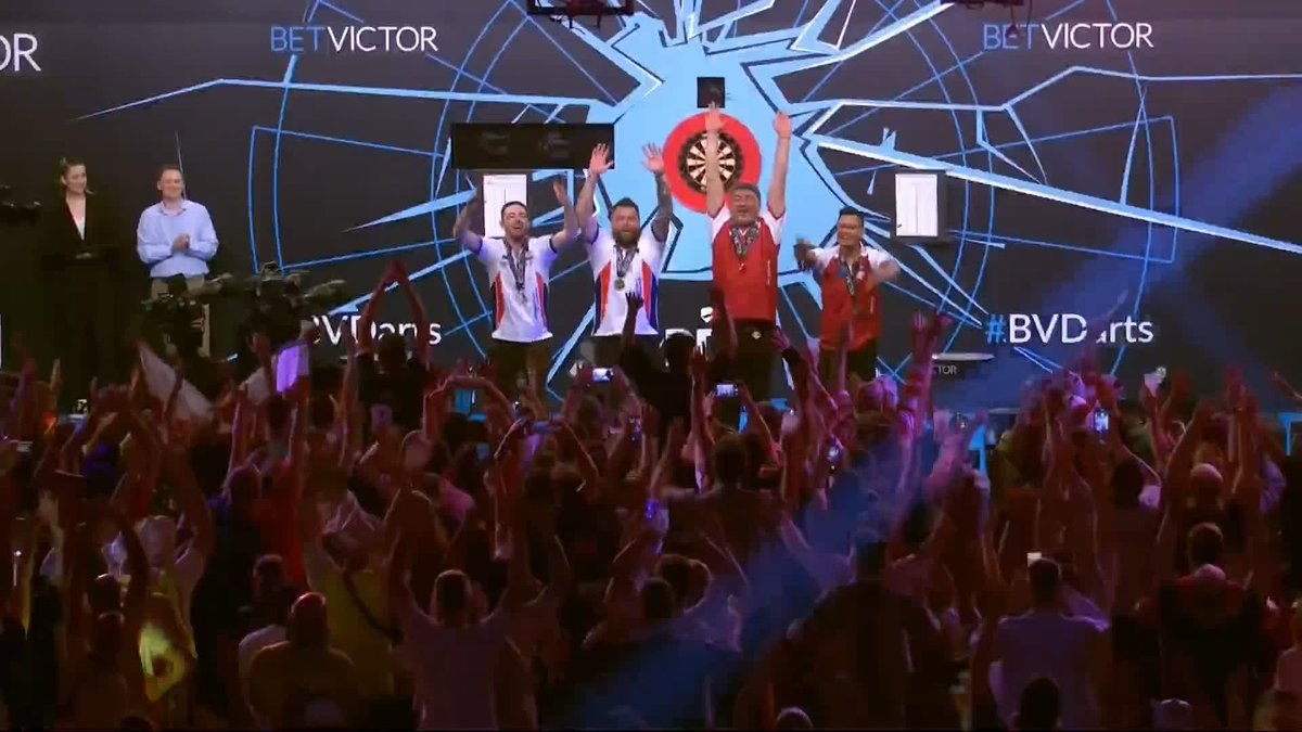 YOUR CHAMPIONS! 🏴󠁧󠁢󠁥󠁮󠁧󠁿🏆 What a moment! The two most recent World Champions deliver World Cup success for England! Superb sportsmanship from the Austrian duo in defeat! 👏 #WorldCupofDarts | Final