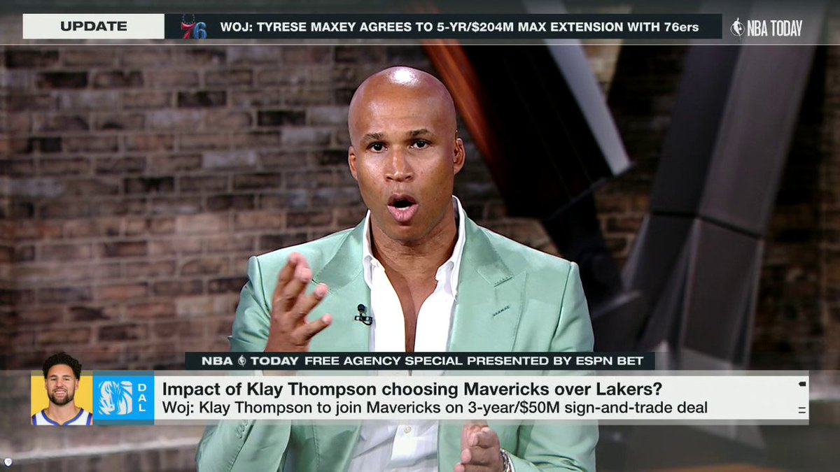 "[Klay] turned their franchise around. That franchise is worth billions of dollars not just because of Stephen Curry. It's also because of Klay." 👀 Richard Jefferson says Klay Thompson had a right to be mad with the Warriors during his contract negotiations ✍️