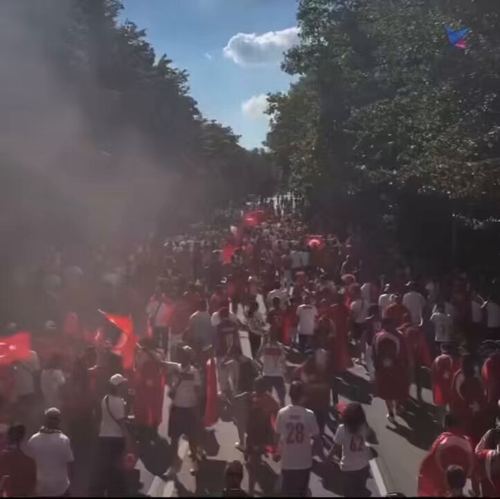 Tarihin gelmiş geçmiş en iyi editi 🇹🇷 Yapanın emeğine sağlık Herkesle paylaşın, elalem edit görsün.