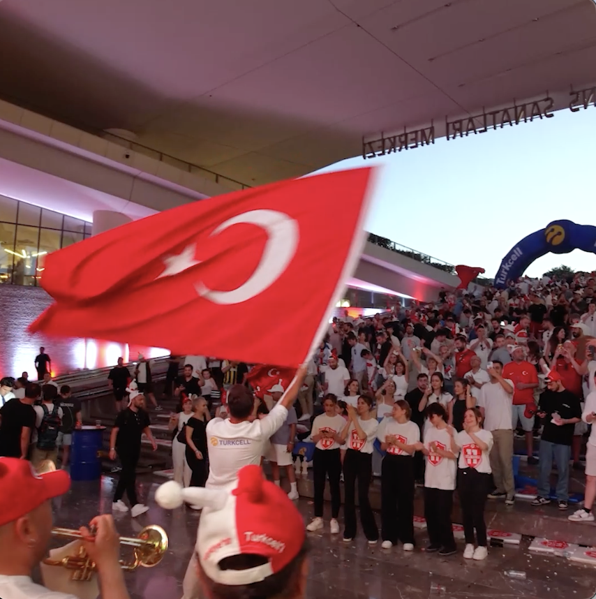 ÇOK MUTLUYUZ ÇOK! 🥳🎉 TEŞEKKÜRLER #11DELİKANLI!💛🇹🇷
