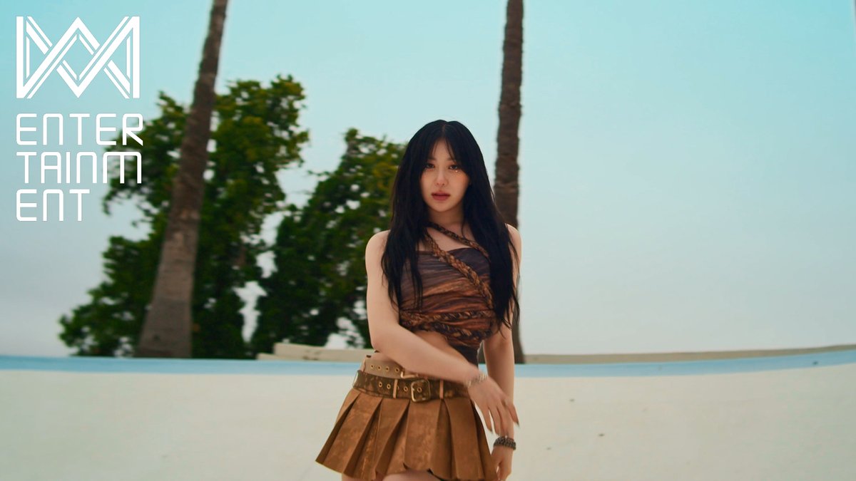 LEE CHAE YEON THE 3RD MINI ALBUM [SHOWDOWN] 'Don't' MV ( #이채연 #LEECHAEYEON #DON_T #SHOWDOWN