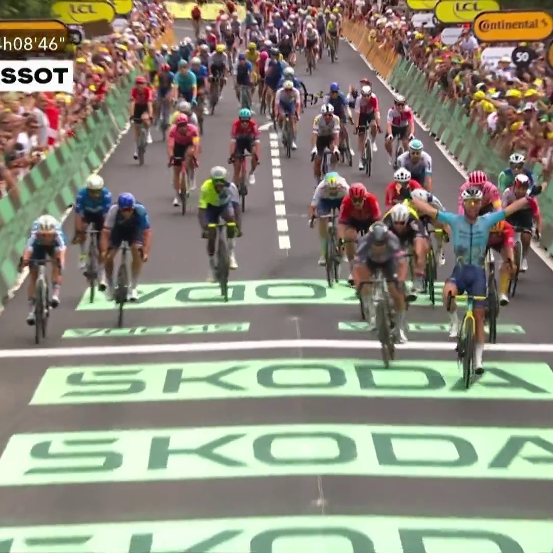 𝐑𝐞𝐜𝐨𝐫𝐝 𝐛𝐫𝐨𝐤𝐞𝐧 🤩 A 35th Stage win at the Tour de France for Sir Mark Cavendish with victory at Stage 5 👏🏆 Mark Cavendish | @AstanaQazTeam | #TDF2024