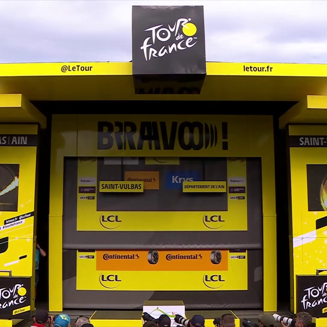 Mark Cavendish steps onto the podium for his history making 35th Tour de France win with his family!