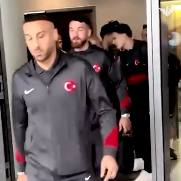 Hak edene hak ettiği gibi, seviyoruz seni Cenk Tosun