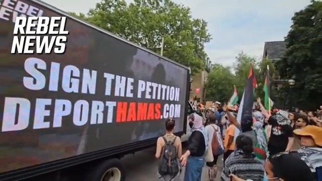 Rebel News drives its billboard truck right up to the pro-Hamas mob at the University of Toronto! Help us protect the truck at