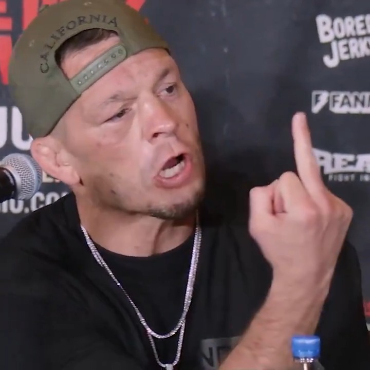 Nate Diaz goes off on influencer N3on for his question at the #DiazMasvidal press conference 😳