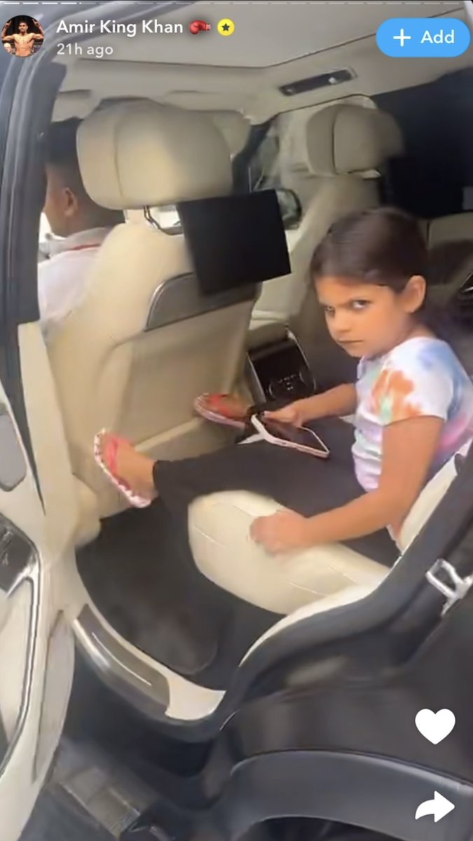Amir Khan accidentally left his daughter in the car when he sent it for valet service… [🎥 @AmirKingKhan]