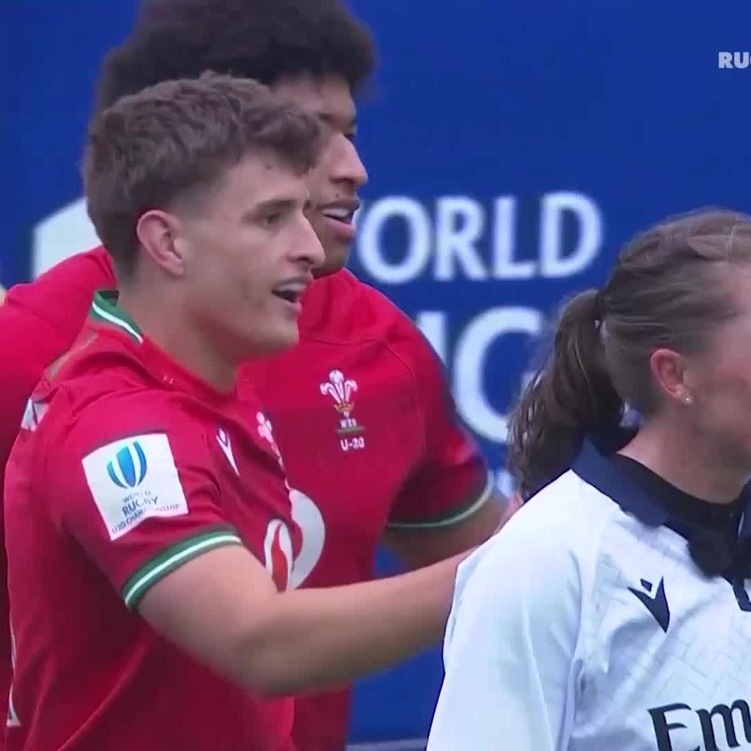 A moment of brilliance from Welsh Rugby Union 🏴! 🏴 Watch all the action live and for free on RugbyPass TV 📺 #WorldRugbyU20s | #WALvESP