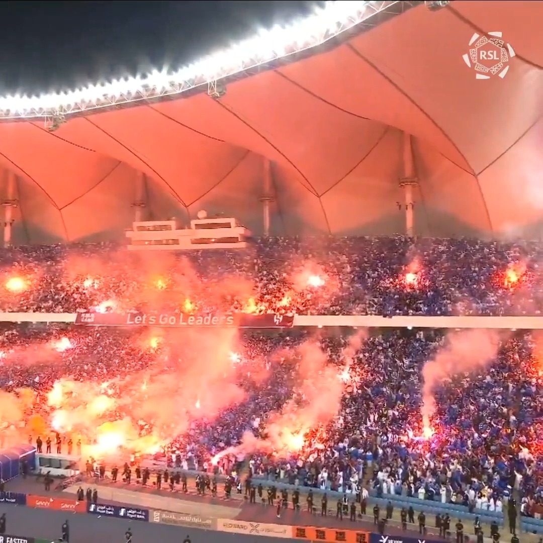 في مُعجم جماهير نادي الهلال السعودي 🔵⚪️: البحرُ لا يعرفُ السكون 🌊 #دوري_روشن_السعودي
