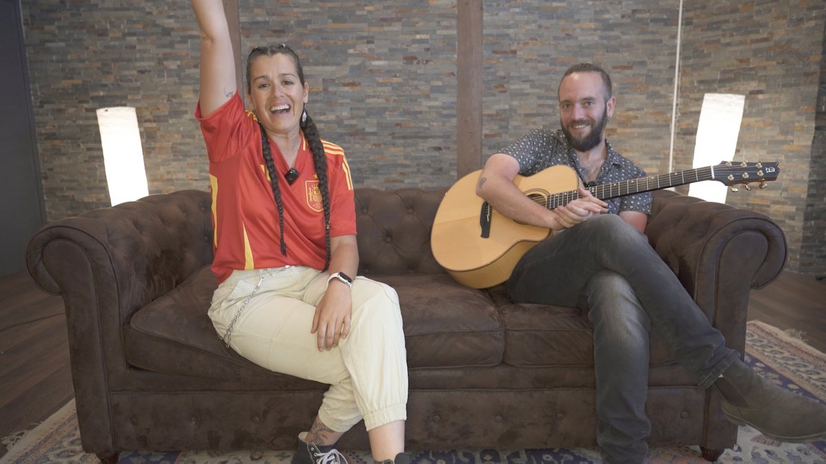 🎶 ¡El temazo del verano dedicado a la Selección Española Masculina de Fútbol! 🙌🏻 Isabel Aaiún canta una versión especial de 'Potra Salvaje' dirigida a los jugadores españoles 📹 Selección Española Masculina de Fútbol 📻 #PartidazoCOPE