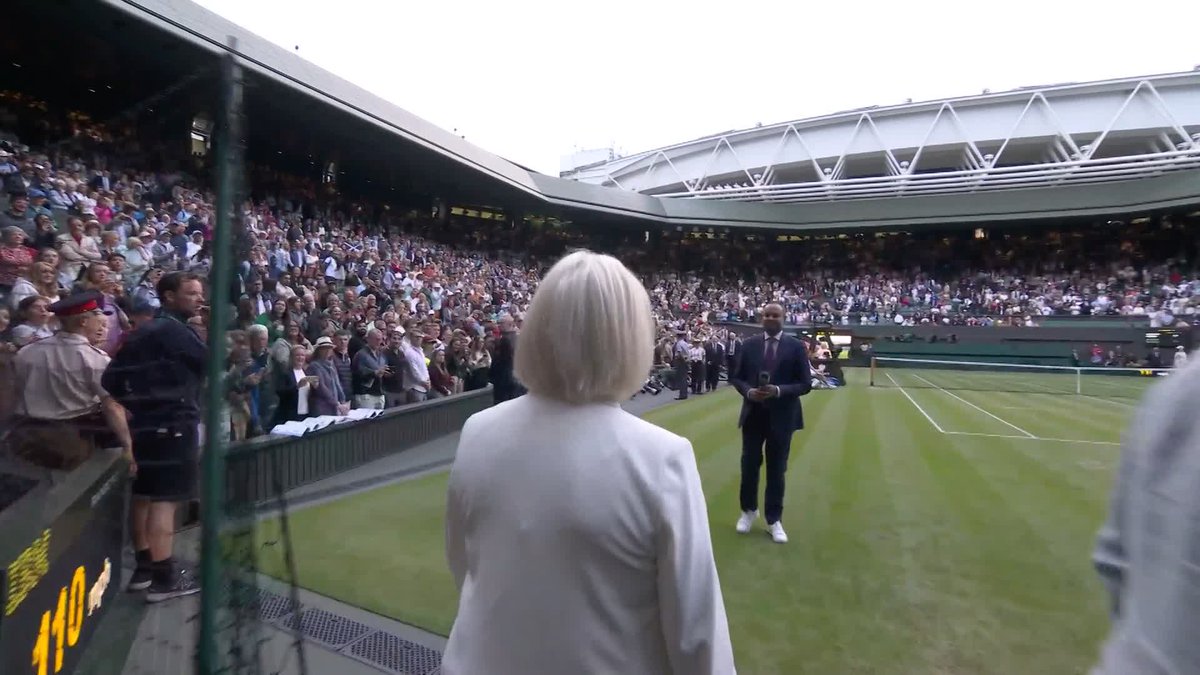 Sue Barker is back on Centre Court for a special occasion 🫶 #Wimbledon