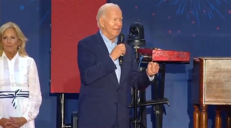 BREAKING: In an energetic and fiery speech today celebrating the 4th of July, President Biden hammers home that democracy is on the line. President Biden is exactly the leader we need right now. Retweet so all Americans see this.