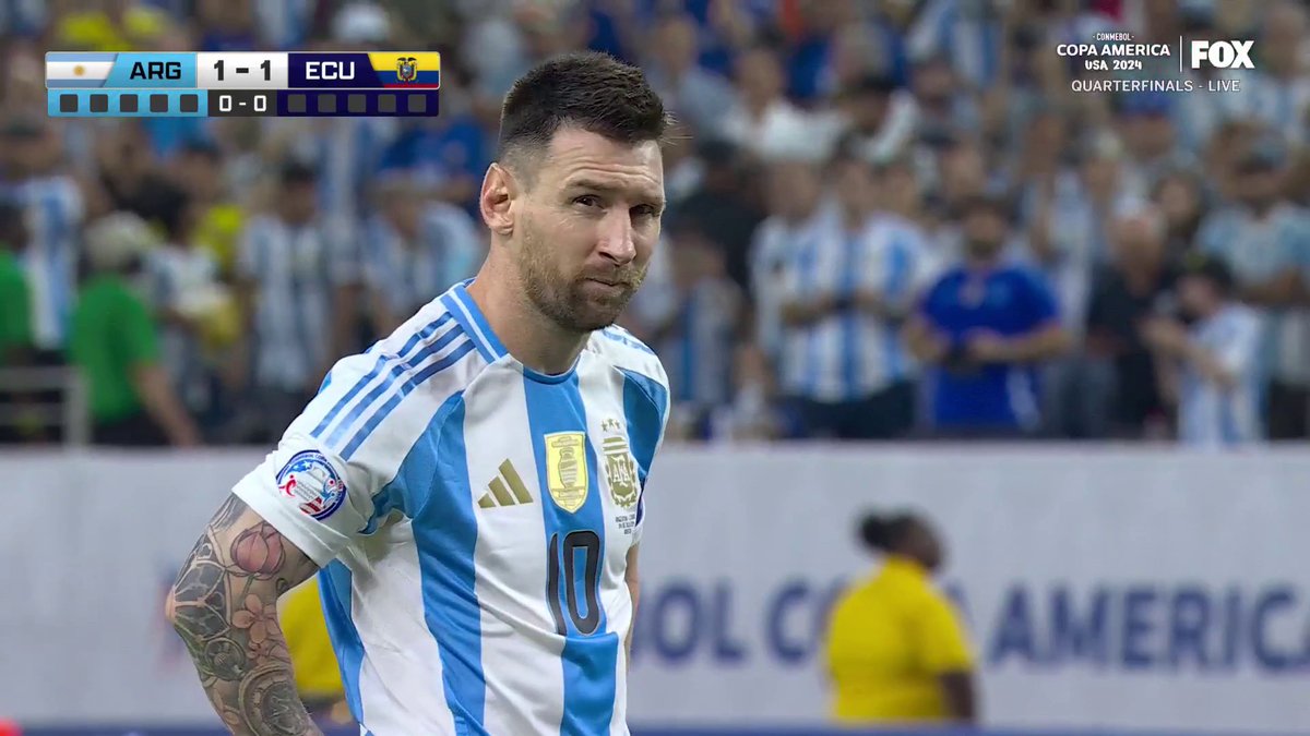 MESSI MISSED THE PENALTY 😳 (via FOX Soccer)