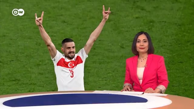 "Bozkurt" gerginliği sonrasında Türkiye-Hollanda maçı için Berlin'e gidecek olan Erdoğan'a Alman siyasetçilerden tepki "Cumhurbaşkanı Erdoğan milliyetçi ateşe körükle gidiyor" "Erdoğan'ın Almanya'daki insan haklarıyla ilgili endişesi varsa AİHM'e başvurmalı" #DWHaber