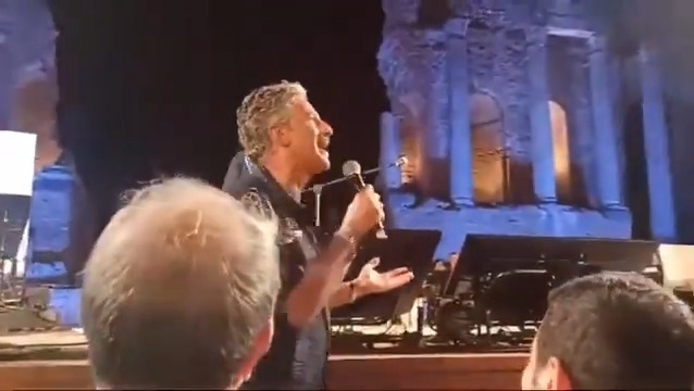 Fiorello su Sangiuliano: "È venuto qua, ha guardato l'Etna e ha detto <non pensavo che il Monte Bianco fosse così>"