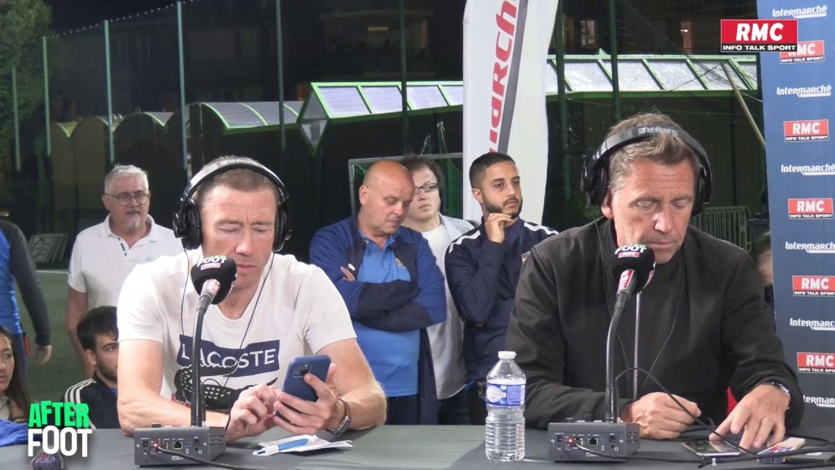 🎙️ " Je me demande si on est pas sur l'un des plus grands braquages de ces 5 dernières années." Daniel Riolo ne comprend pas comment Kolo Muani peut jouer en équipe de France et au PSG.