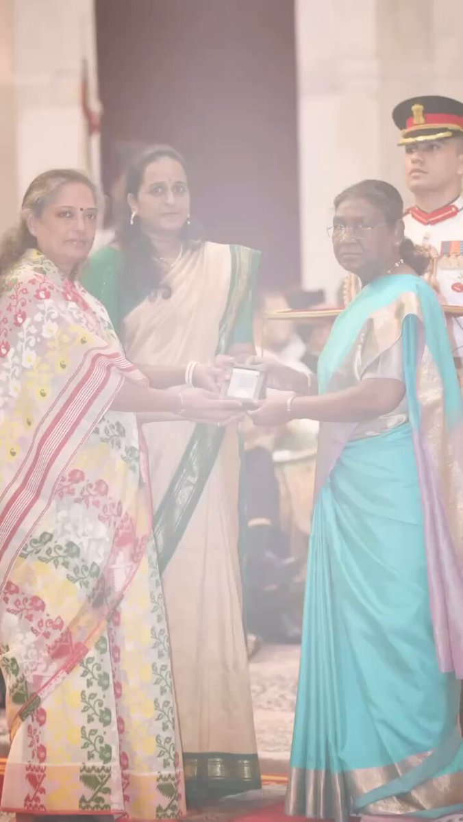 All that’s left behind. Thank you to these families. 💔🙏🏽🔥🇮🇳