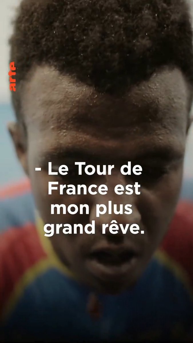 Le cycliste érythréen Biniam Girmay a la tête dans le guidon mais il sait très bien où il va 🚴🏿♂️