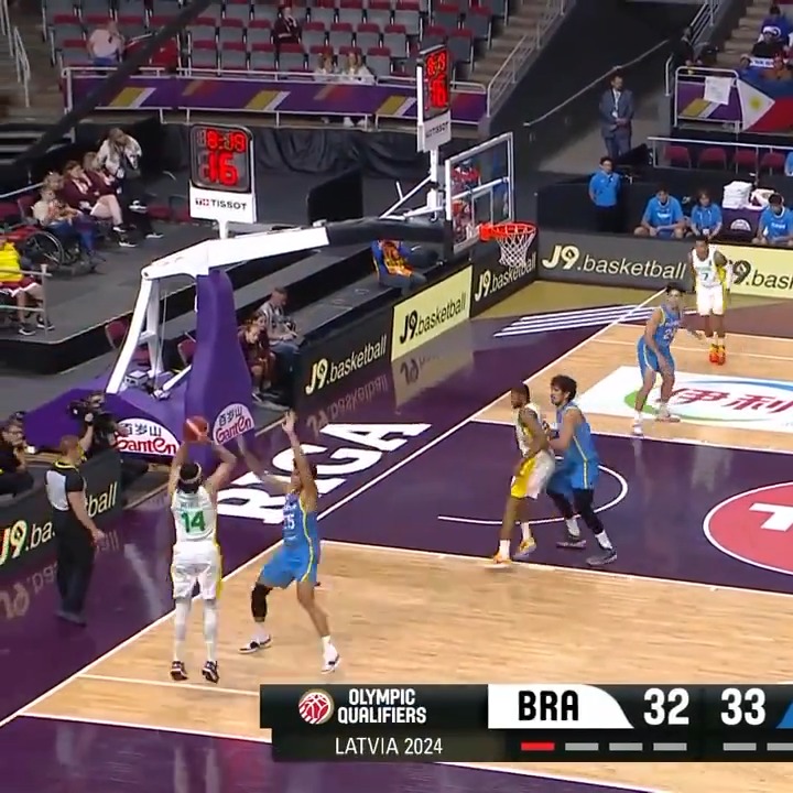 BRAZIL ARE ON A 13-0 RUN IN Q3! 💦💦 #FIBAOQT x Basquete Brasil - CBB 📺 💻