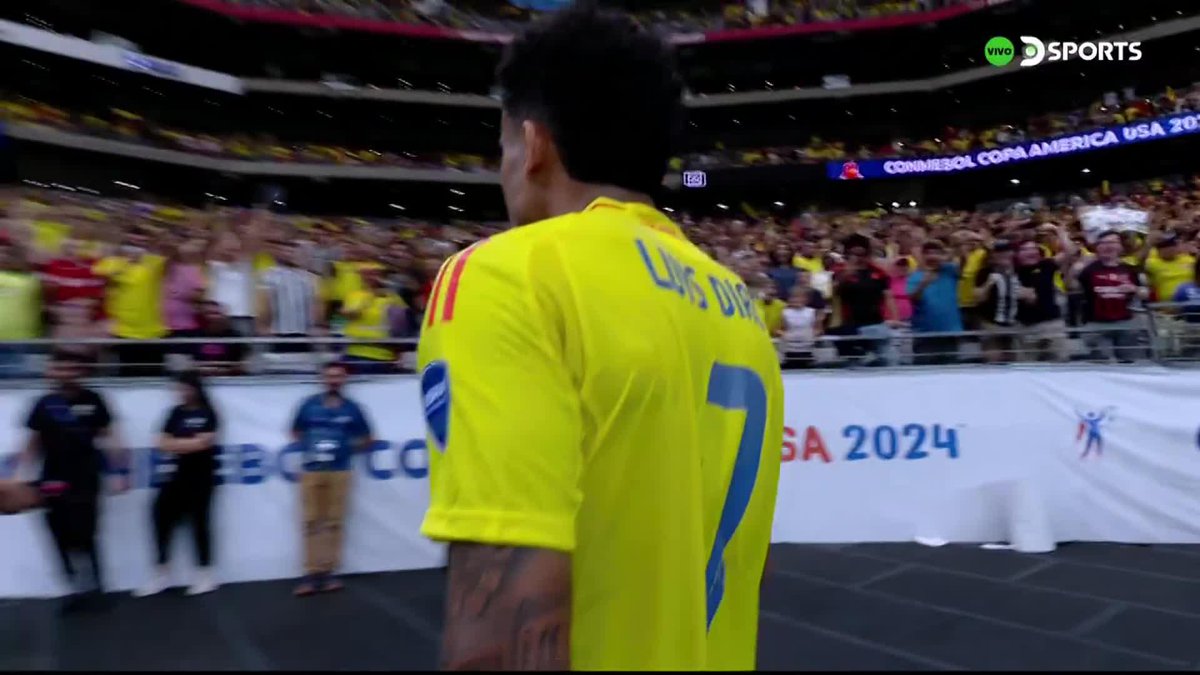 "Luis Díaz" Porque definió con la pija para que Colombia le esté rompiendo bien el orto a Panamá por 3-0 por la Copa América. No paran de coger los colombianos, en cualquier momento van a exportar leche en lugar de café los hijos de re mil puta.