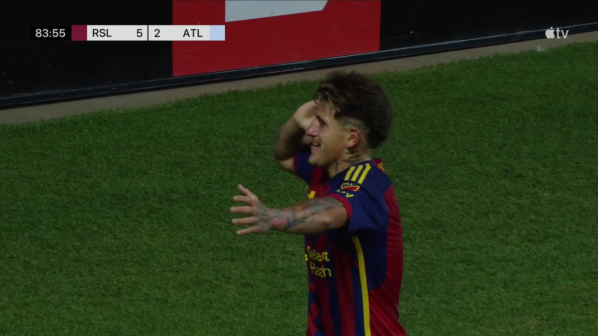 DIEGO LUNA! 😱 He adds a goal to his three assists on the night to pull Salt Lake ahead 5-2!