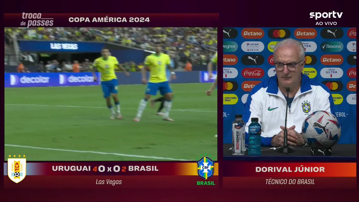 "A partir do momento que ficamos com um jogador a menos, nos complicamos, porque não tínhamos essa lucidez." O treinador falou sobre como o Brasil funcionou após a expulsão de Nández. Qual a sua opinião, torcedor?